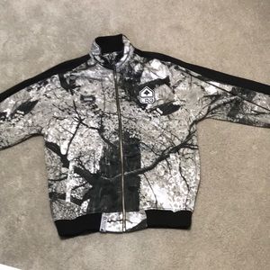 LRG men’s zip up track jacket. Men’s large